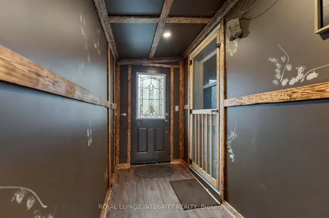651 Lorne Street W Laurentian Valley ON K8A 6T7