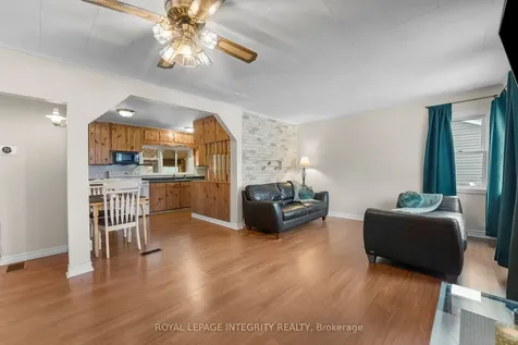 651 Lorne Street W Laurentian Valley ON K8A 6T7