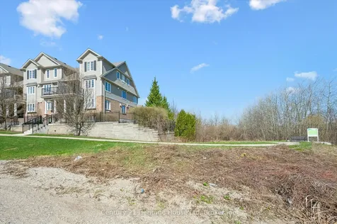 656 Woodlawn Road E Guelph ON N1E 0K4