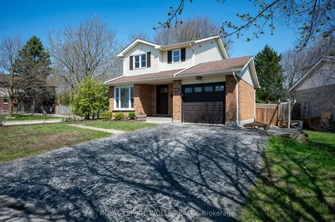 122 Foxhunt Road Waterloo ON N2K 3N1