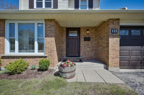 122 Foxhunt Road Waterloo ON N2K 3N1