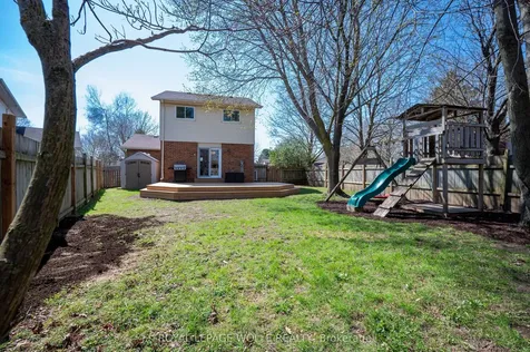 122 Foxhunt Road Waterloo ON N2K 3N1