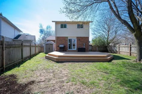 122 Foxhunt Road Waterloo ON N2K 3N1