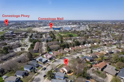 122 Foxhunt Road Waterloo ON N2K 3N1