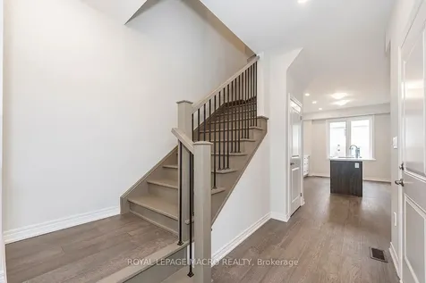 24 Linden Park Lane Hamilton ON L9A 1Y1
