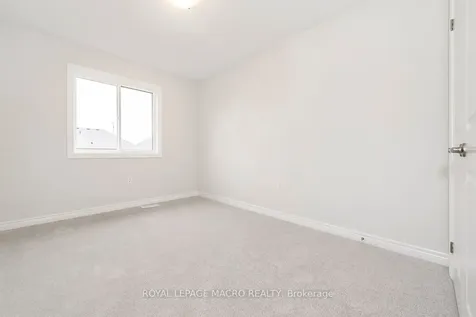 24 Linden Park Lane Hamilton ON L9A 1Y1