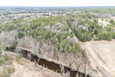 1738 B Line Road SW Laurentian Valley ON K8A 6W8