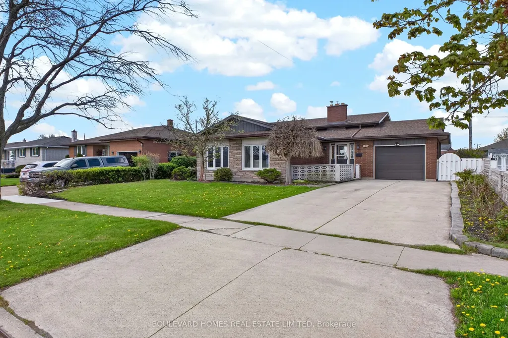 66 Watt Avenue Welland ON L3B 1J3