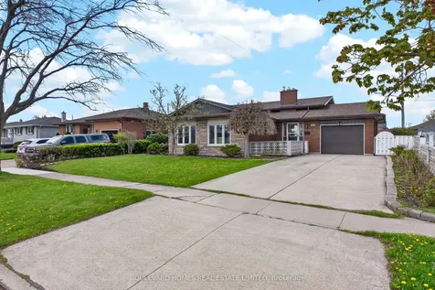 66 Watt Avenue Welland ON L3B 1J3