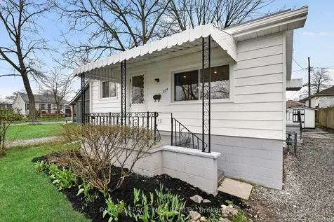 374 Navy Street Welland ON L3B 4Y4