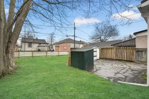 374 Navy Street Welland ON L3B 4Y4