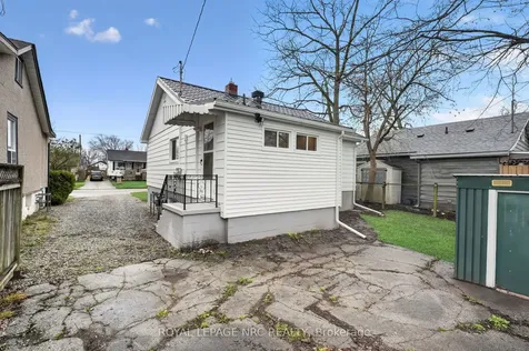 374 Navy Street Welland ON L3B 4Y4