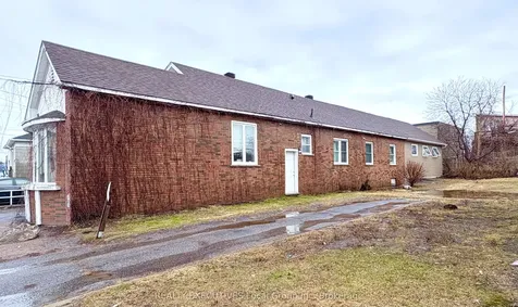 272 First Avenue W North Bay ON P1B 3C1