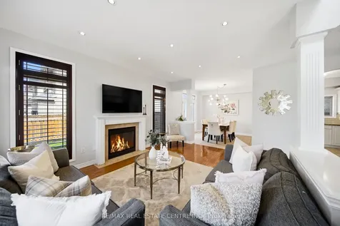 189 Cloverleaf Drive Hamilton ON L9K 1T4