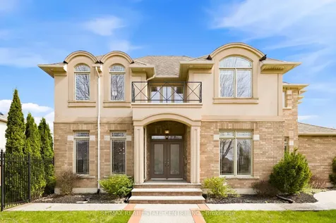 189 Cloverleaf Drive Hamilton ON L9K 1T4
