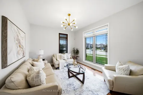 189 Cloverleaf Drive Hamilton ON L9K 1T4