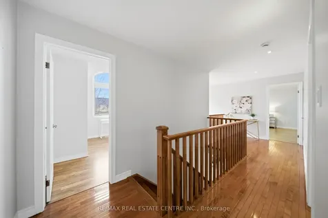 189 Cloverleaf Drive Hamilton ON L9K 1T4