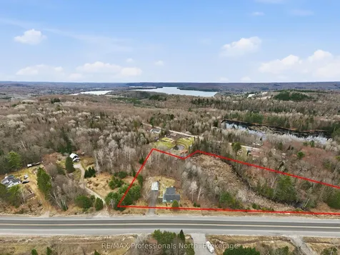 1671 60 Highway Huntsville ON P1H 1A2