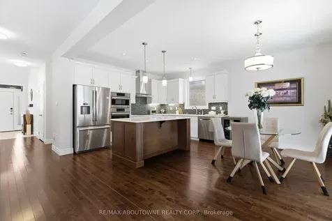 305 Gosling Gardens Guelph ON N1L 0M1