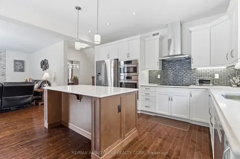 305 Gosling Gardens Guelph ON N1L 0M1