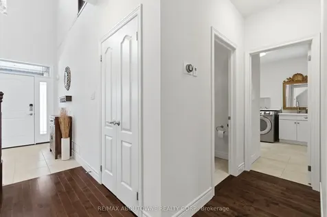 305 Gosling Gardens Guelph ON N1L 0M1