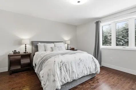 305 Gosling Gardens Guelph ON N1L 0M1