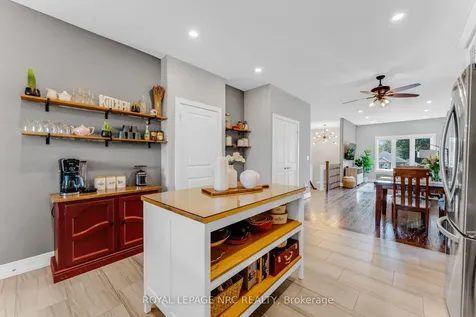 18 Erie Street Welland ON L3B 5J7
