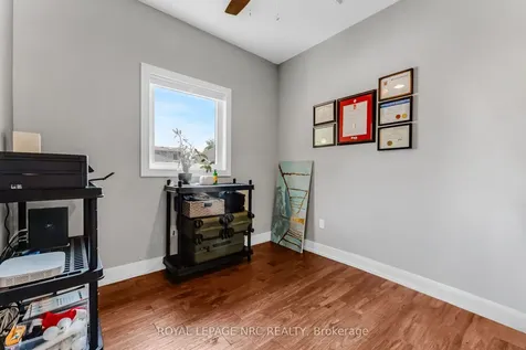 18 Erie Street Welland ON L3B 5J7