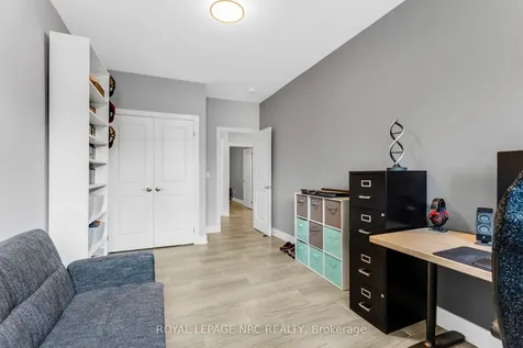 18 Erie Street Welland ON L3B 5J7