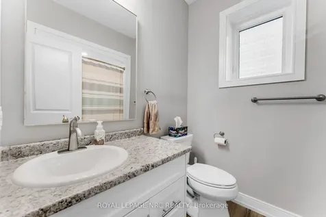 18 Erie Street Welland ON L3B 5J7