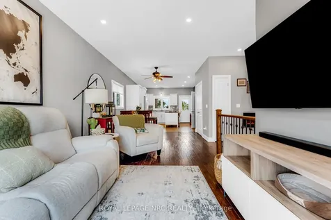 18 Erie Street Welland ON L3B 5J7