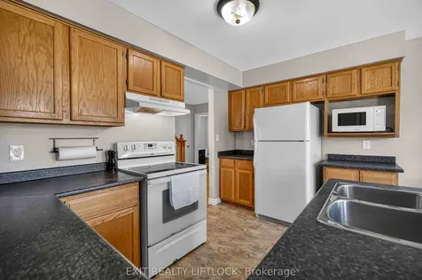 604 Wilfred Drive Peterborough ON K9K 2E6