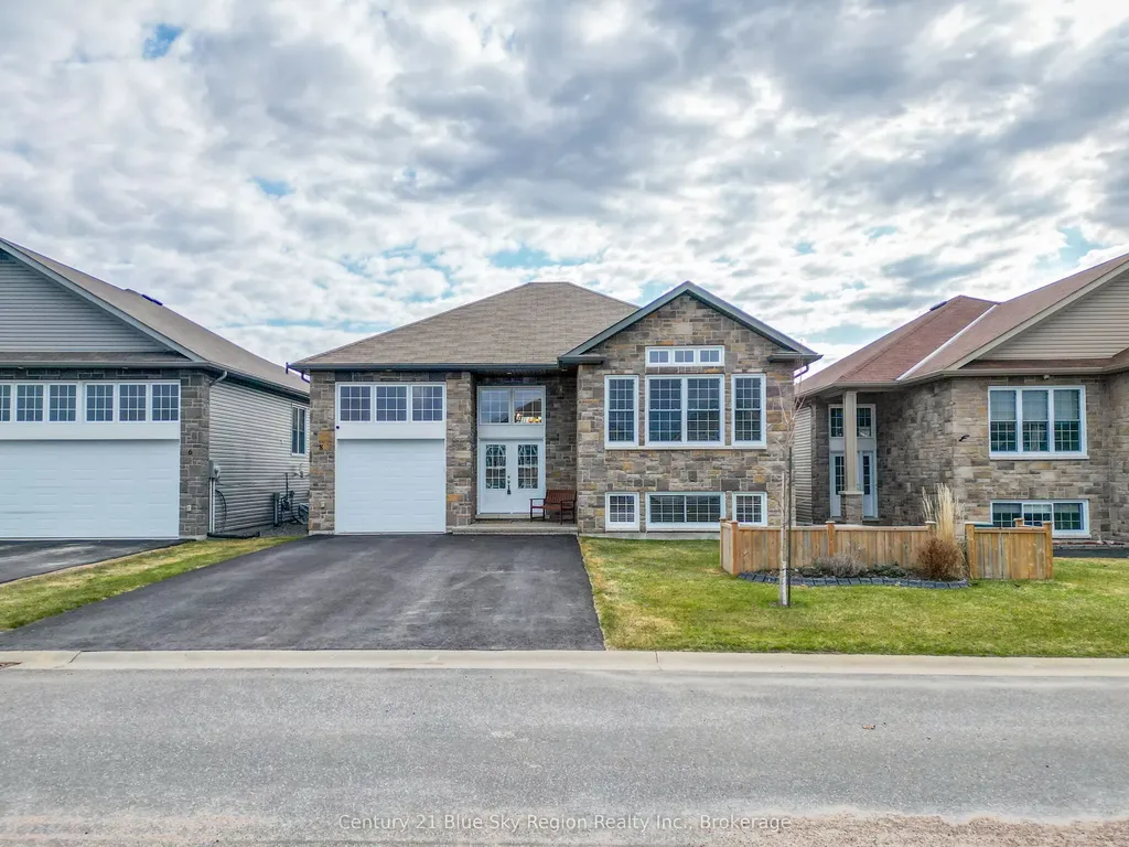 8 Willfred Drive North Bay ON P1A 0G5