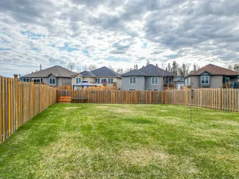 8 Willfred Drive North Bay ON P1A 0G5