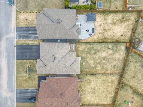 8 Willfred Drive North Bay ON P1A 0G5