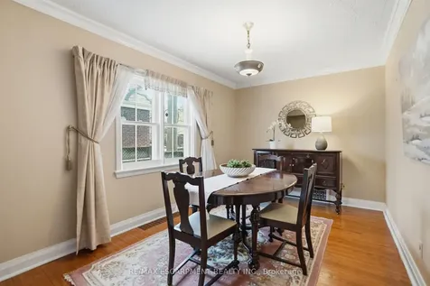 123 Longwood Road N Hamilton ON L8S 3V8