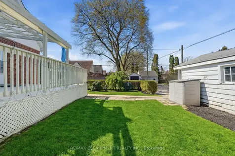 123 Longwood Road N Hamilton ON L8S 3V8