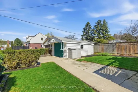 123 Longwood Road N Hamilton ON L8S 3V8