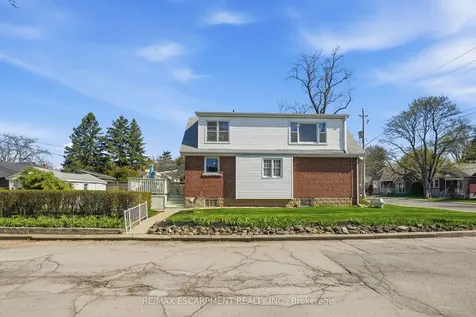 123 Longwood Road N Hamilton ON L8S 3V8