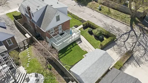 123 Longwood Road N Hamilton ON L8S 3V8