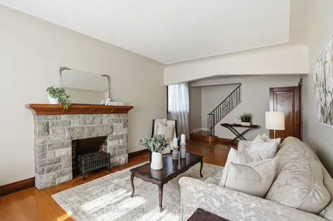 123 Longwood Road N Hamilton ON L8S 3V8