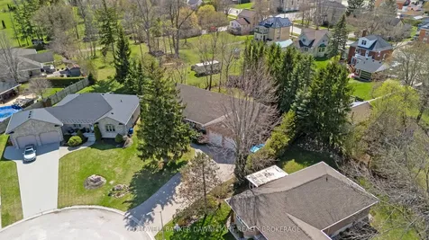 6 Durand Court Bluewater ON N0M 2T0