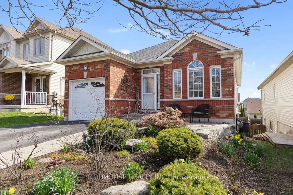 316 Blacksmith Way Peterborough ON K9L 0B5