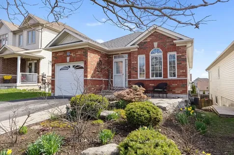 316 Blacksmith Way Peterborough ON K9L 0B5