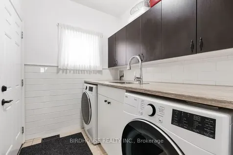 316 Blacksmith Way Peterborough ON K9L 0B5