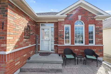 316 Blacksmith Way Peterborough ON K9L 0B5