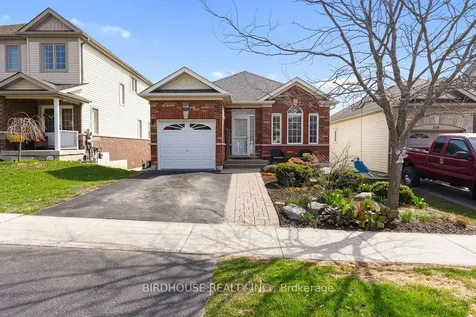 316 Blacksmith Way Peterborough ON K9L 0B5