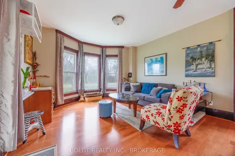 9694 Willoughby Drive Niagara Falls ON L2G 0X1