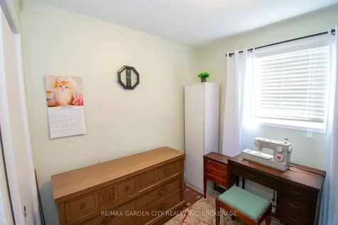 56 Terrace Avenue Welland ON L3C 2C4