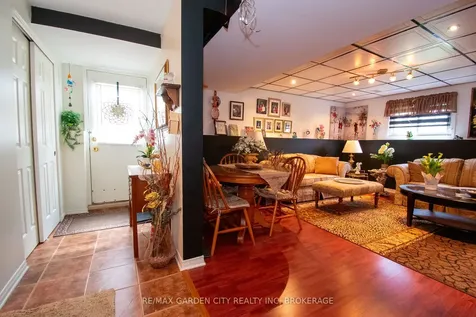 56 Terrace Avenue Welland ON L3C 2C4